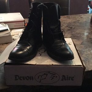 Brand New With Tags Devon Aire Boots